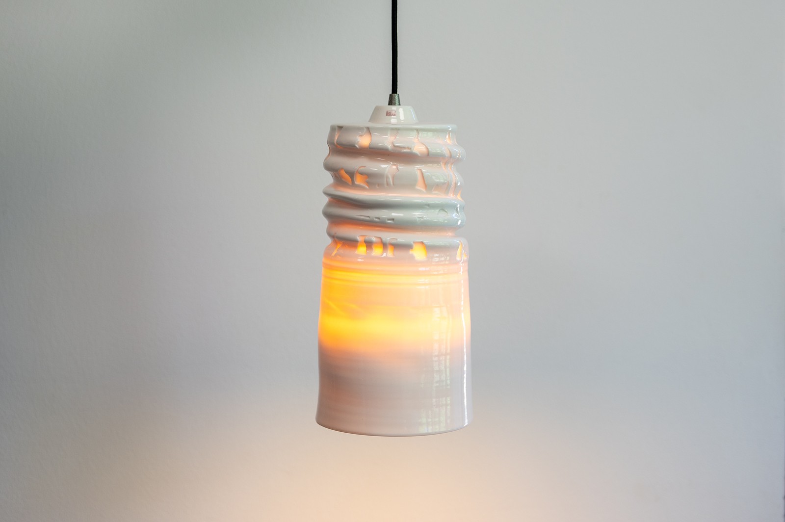 Porcelánové světlo z cyklu Pelegrin lumen