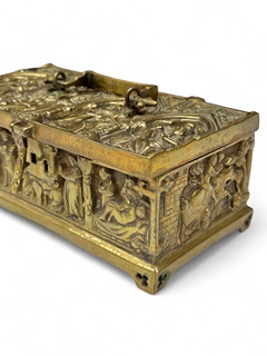 Figurální bronzová šperkovnice