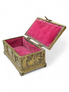 Figurální bronzová šperkovnice