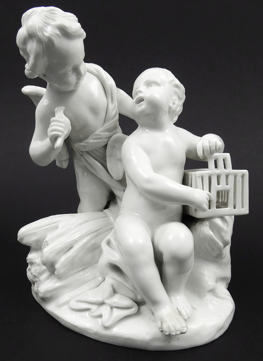 DLE JEAN-BAPTISTE PIGALLE (1714-1785) - CHERUBÍNI S PTÁČKEM A KLÍCKOU - EDMÉ SAMSON, PARIS