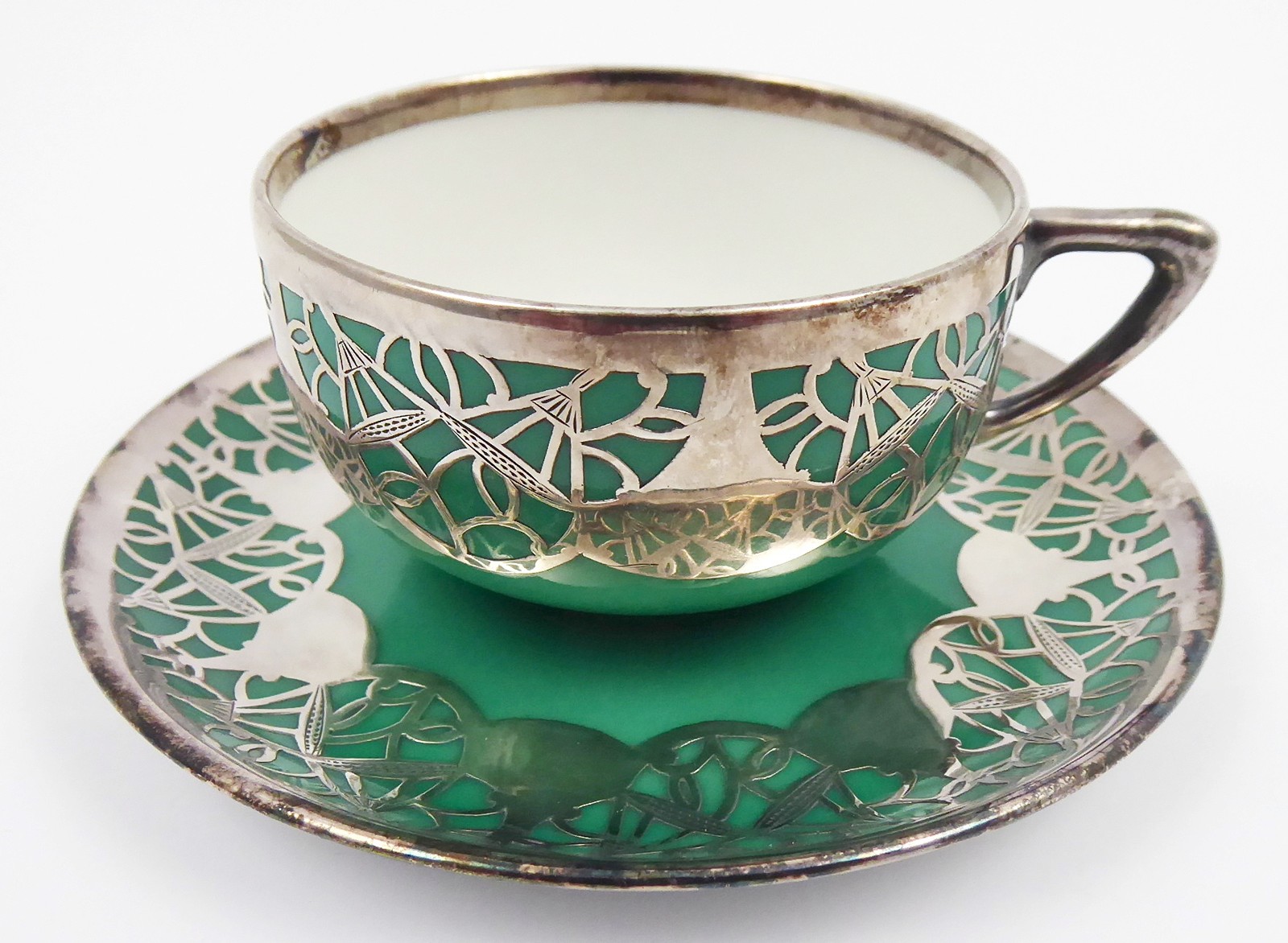 NOBLESNÍ MOKA ŠÁLEK SE STŘÍBRNÝMI SECESNÍMI ORNAMENTY - ROSENTHAL