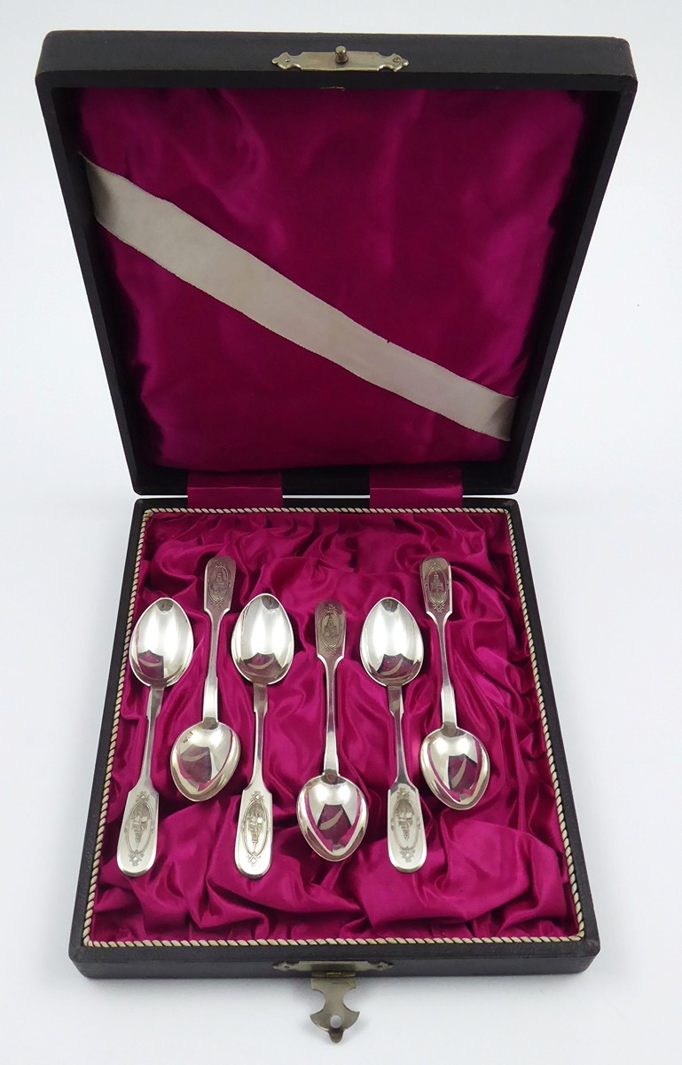 ŠEST STŘÍBRNÝCH LŽIČEK SE SPASSKOU VĚŽÍ V MOSKVĚ - ARMÉNIE