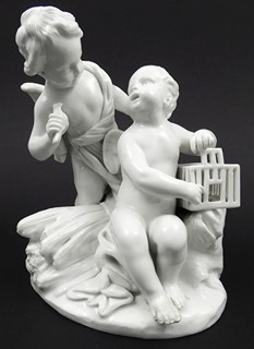 DLE JEAN-BAPTISTE PIGALLE (1714-1785) - CHERUBÍNI S PTÁČKEM A KLÍCKOU - EDMÉ SAMSON, PARIS