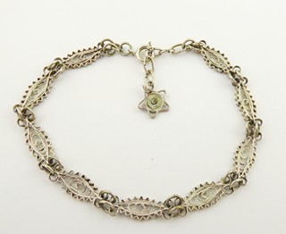 STŘÍBRNÝ FILIGRÁNOVÝ NÁRAMEK S HVĚZDIČKOU