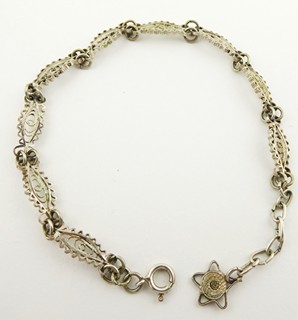 STŘÍBRNÝ FILIGRÁNOVÝ NÁRAMEK S HVĚZDIČKOU