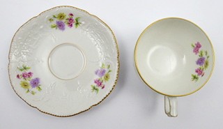 KVĚTINOVÝ ŠÁLEK S RELIÉFNÍ STRUKTUROU - ROSENTHAL, SANSSOUCI