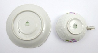 KVĚTINOVÝ ŠÁLEK S RELIÉFNÍ STRUKTUROU - ROSENTHAL, SANSSOUCI