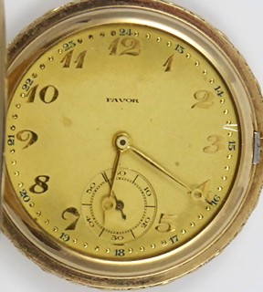 ZLACENÉ KAPESNÍ HODINKY S ŘETÍZKEM - FAVOR