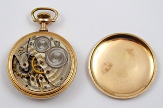 ZLACENÉ KAPESNÍ HODINKY - HAMPDEN WATCH CO., USA