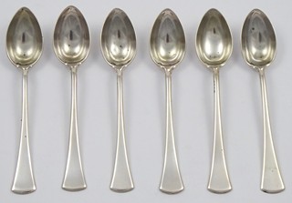 ŠEST ART DECO STŘÍBRNÝCH MOKA LŽIČEK