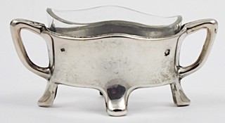 MALÁ STŘÍBRNÁ ŽARDINIÉRA NA KOŘENÍ, OLIVY, MAJONÉZU A JINÉ