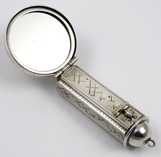 ZAJÍMAVÉ STŘÍBRNÉ POUZDRO NA RTĚNKU SE ZRCÁTKEM - SAFINA, PRAHA