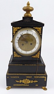 EMPÍROVÉ STOLNÍ PORTÁLOVÉ HODINY