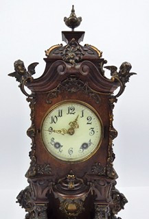 KONZOLOVÉ HODINY, STYL VÍDEŇSKÉ BAROKO - LENZKIRCH AG, NĚMECKO