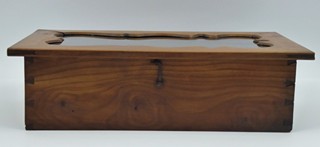 ZÁVĚSNÁ SKŘÍŇKA S OBLOUČKY