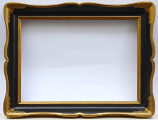 OBLOUKOVITĚ TVAROVANÝ RÁM S TMAVOU A ZLATOU PATINOU