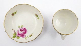 MOKA ŠÁLEK S RŮŽEMI - MÍŠEŇ