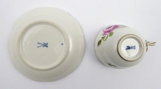 MOKA ŠÁLEK S RŮŽEMI - MÍŠEŇ