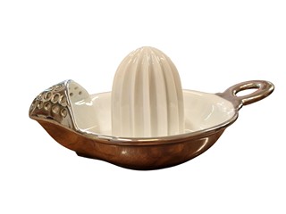 Designový odšťavňovač na citrusy