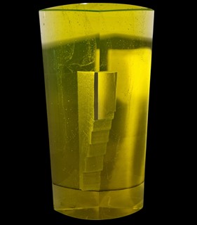 Marek Josef - Skleněná plastika- Hlubina