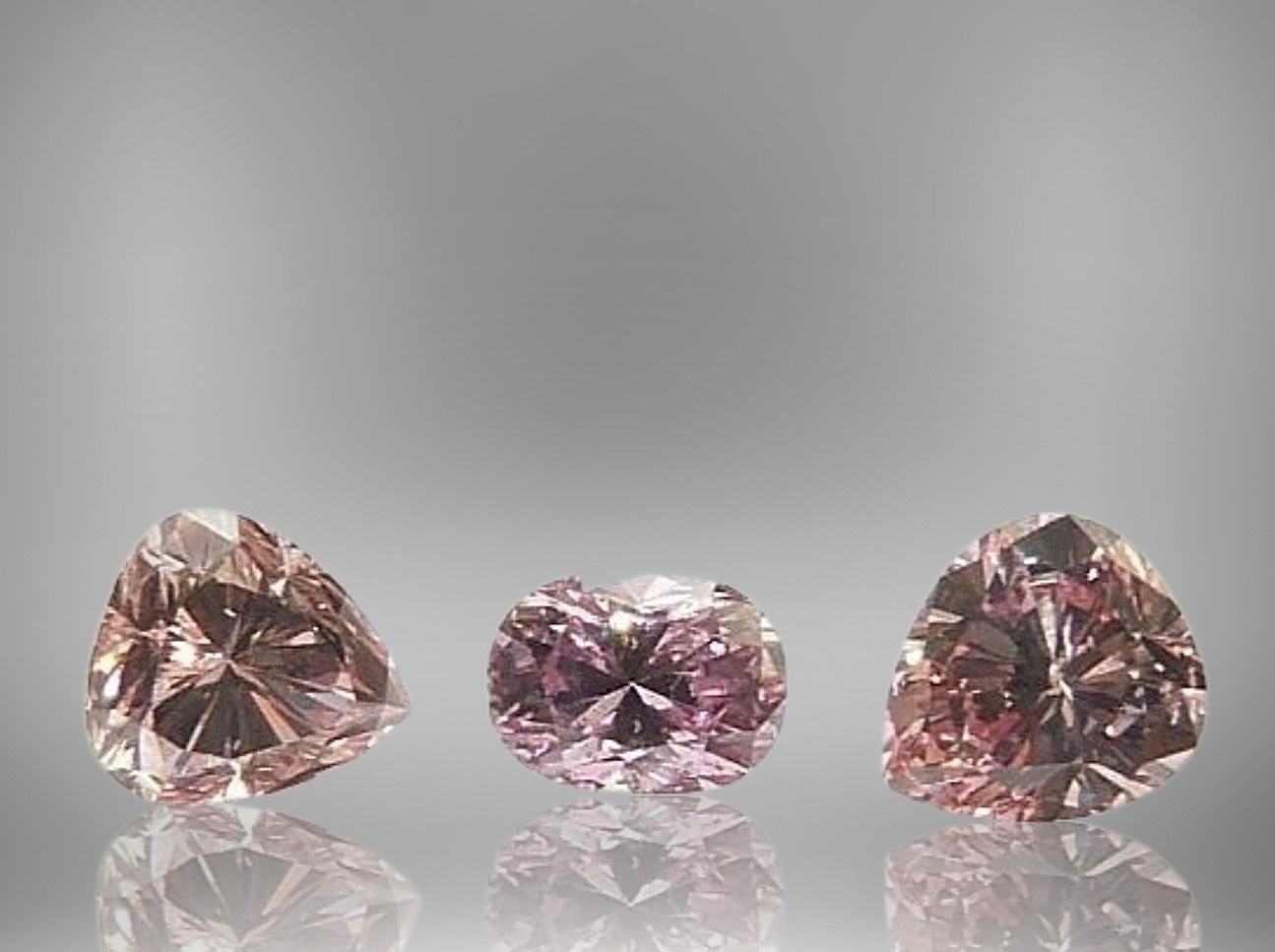 Investiční set: Přírodní růžové diamanty 0,40 ct (Argyle, Austrálie)