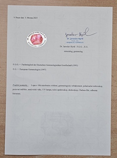 Safír fialový
