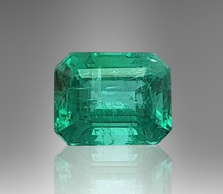 Smaragd ze Zambie 2.67 ct, Vivid green, Minor Oil