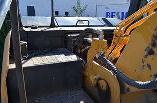 LIUGONG 926F PÁSOVÉ RYPADLO + PŘÍSLUŠENSTVÍ