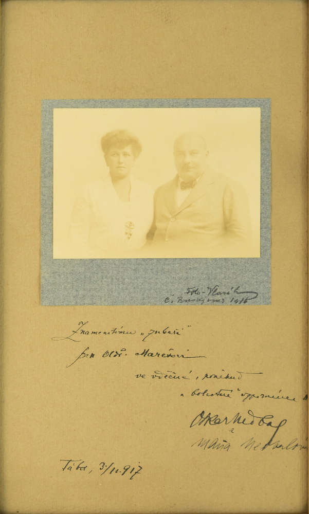 Autografy, podpisy - z kanceláře ředitele Ultraphonu Františka Valentiniho