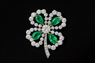 Luxusní briliantová brož se smaragdy 3.12ct, certifikát ČGL