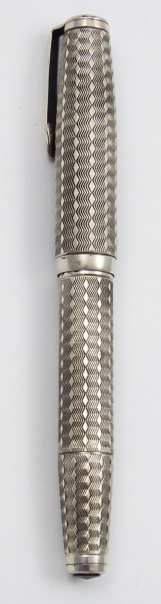 STŘÍBRNÉ LUXUSNÍ PERO - BARCLAY 1302