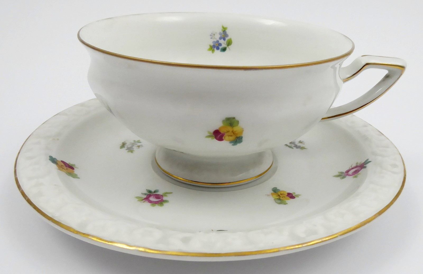 PHILIPP ROSENTHAL (1855-1937) - ČAJOVÝ ŠÁLEK S KVĚTINOVÝM VĚNEČKEM - ROSENTHAL, MARIA