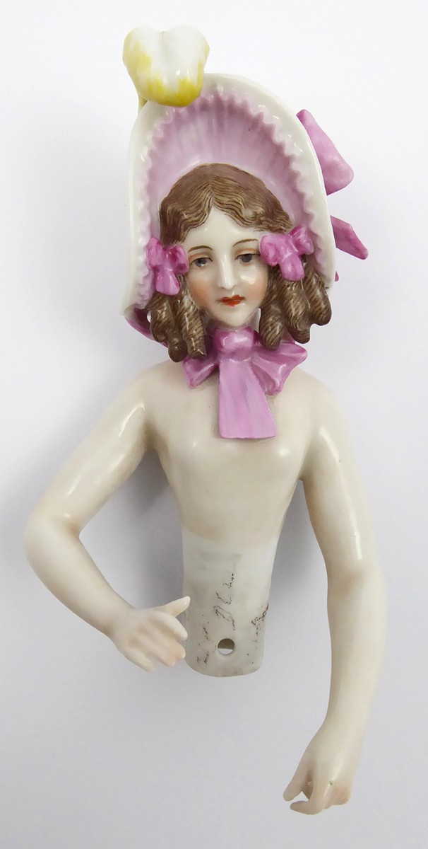 ČAJOVÁ PANENKA S MAŠLEMI - PASSAU, DRESSLER, KISTER & CO.