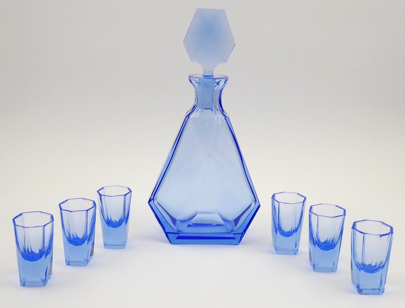 ART DECO KARAFA S 6 SKLENIČKAMI Z AKVAMARÍNOVÉHO SKLA - J. RIEDEL ?