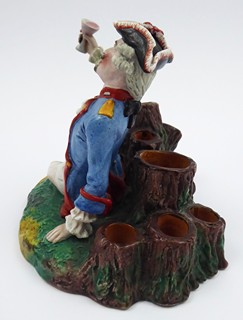 STOJÁNEK NA DOUTNÍKY Z 19. STOLETÍ