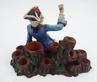 STOJÁNEK NA DOUTNÍKY Z 19. STOLETÍ