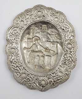 ZLACENÝ STŘÍBRNÝ RELIÉF S VÝJEVEM SVATÉHO MATOUŠE EVANGELISTY