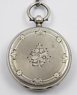 STŘÍBRNÉ KLÍČOVÉ KAPESNÍ HODINKY - ŠVÝCARSKO