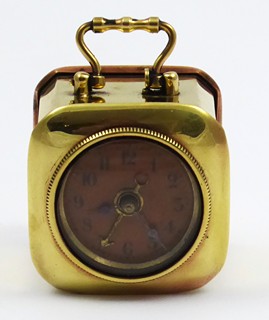 MOSAZNÝ CESTOVNÍ BUDÍK