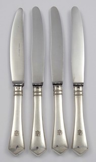 ČTYŘI ART DECO NOŽE ZE STŘÍBRA