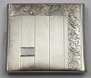 STŘÍBRNÁ GRAVÍROVANÁ TABATĚRKA