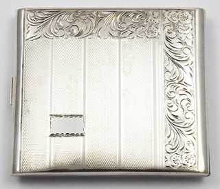 STŘÍBRNÁ GRAVÍROVANÁ TABATĚRKA