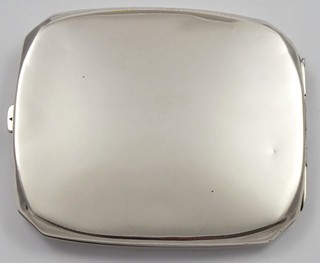 STŘÍBRNÁ LUXUSNÍ TABATĚRKA S OZDOBNÝM KAMÍNKEM