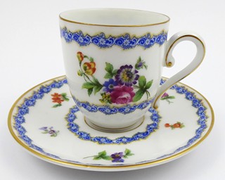 MOKA ŠÁLEK S KVĚTY A MODRÝM VĚNEČKEM - ROSENTHAL