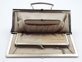 ART DECO MENŠÍ SEMIŠOVÁ KABELKA