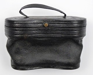 DIVADELNÍ KUKÁTKO S PERLETÍ - IRIS, PARIS