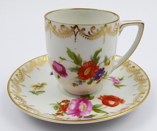 MOKA ŠÁLEK S KVÍTÍM A ZLACENÍM - ROSENTHAL, VZOR MEISSEN