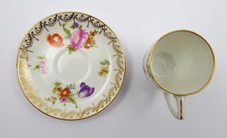 MOKA ŠÁLEK S KVÍTÍM A ZLACENÍM - ROSENTHAL, VZOR MEISSEN