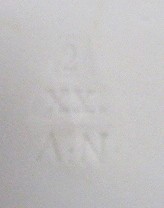 TALÍŘ S RŮŽIČKAMI A MODRÝM DEKOREM - A.F. NOWOTNY, STARÁ ROLE