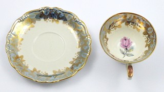 ČAJOVÝ ŠÁLEK S PERLETÍ A RŮŽÍ - RUDOLF WÄCHTER, KIRCHENLAMITZ